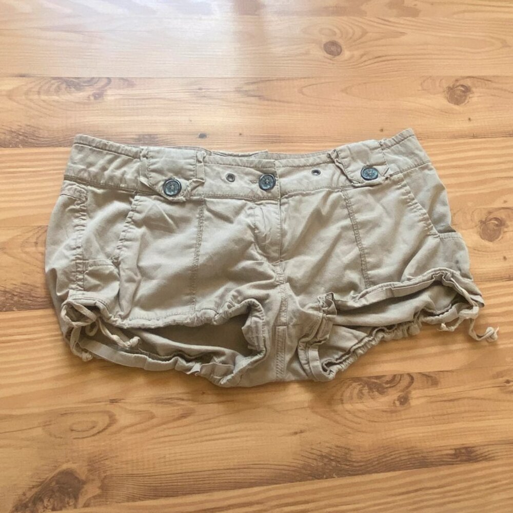 Tan mini bloomer cargo shorts